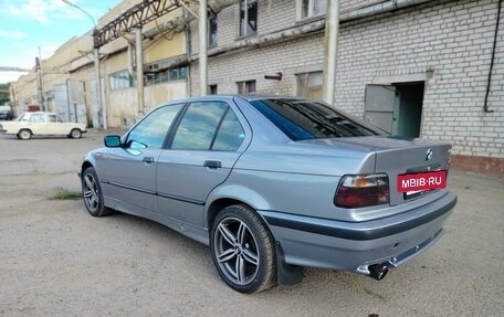 BMW 3 серия, 1993 год, 295 000 рублей, 3 фотография