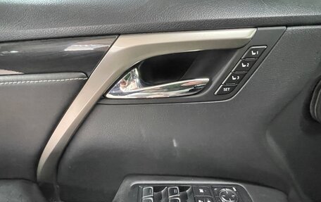 Lexus RX IV рестайлинг, 2016 год, 3 800 000 рублей, 11 фотография