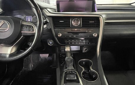 Lexus RX IV рестайлинг, 2016 год, 3 800 000 рублей, 13 фотография
