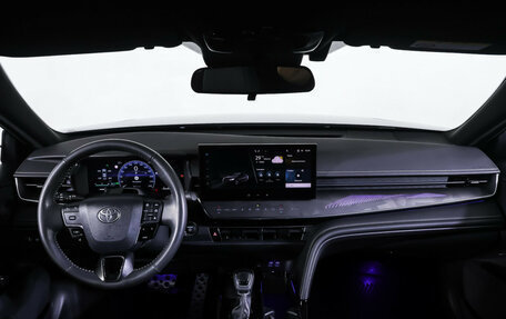 Toyota Camry, 2025 год, 4 099 000 рублей, 14 фотография