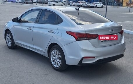 Hyundai Solaris II рестайлинг, 2018 год, 650 000 рублей, 4 фотография