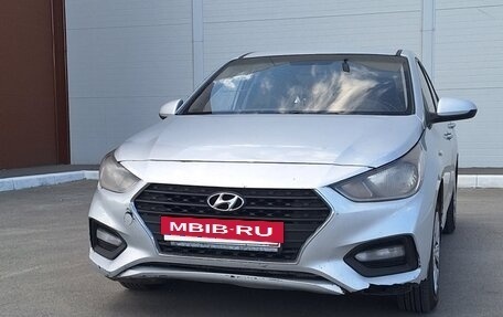 Hyundai Solaris II рестайлинг, 2018 год, 650 000 рублей, 2 фотография