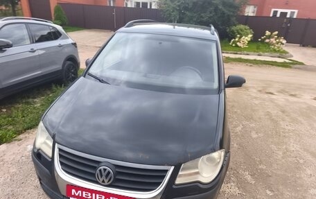 Volkswagen Touran III, 2007 год, 460 000 рублей, 2 фотография