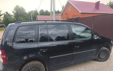 Volkswagen Touran III, 2007 год, 460 000 рублей, 4 фотография