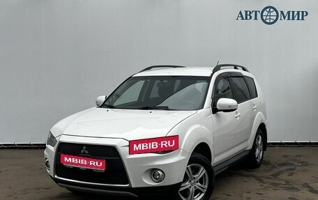 Mitsubishi Outlander III рестайлинг 3, 2011 год, 980 000 рублей, 1 фотография