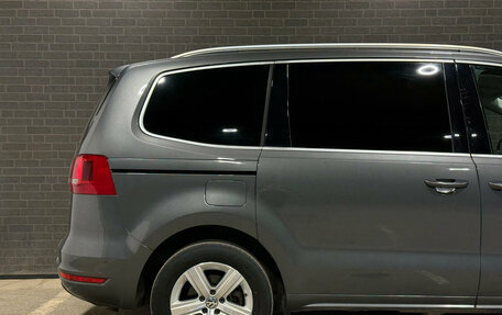 Volkswagen Sharan II, 2013 год, 1 495 000 рублей, 12 фотография