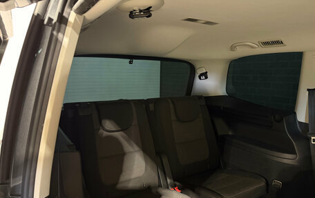 Volkswagen Sharan II, 2013 год, 1 495 000 рублей, 18 фотография