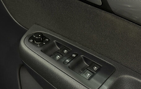 Volkswagen Sharan II, 2013 год, 1 495 000 рублей, 25 фотография