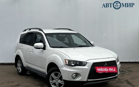 Mitsubishi Outlander III рестайлинг 3, 2011 год, 980 000 рублей, 3 фотография