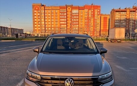 Volkswagen Tiguan II, 2021 год, 2 540 000 рублей, 2 фотография