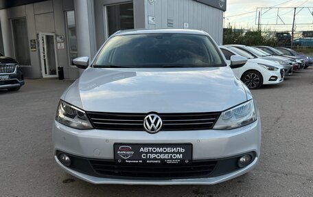 Volkswagen Jetta VI, 2011 год, 1 085 000 рублей, 2 фотография