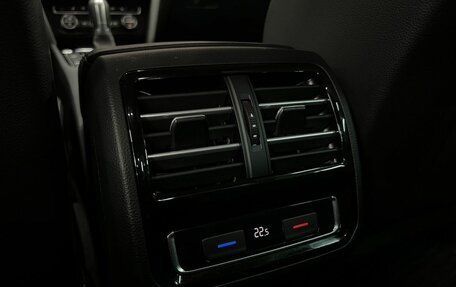 Volkswagen Passat B8 рестайлинг, 2017 год, 1 889 900 рублей, 20 фотография