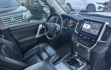 Toyota Land Cruiser 200, 2016 год, 5 499 000 рублей, 5 фотография