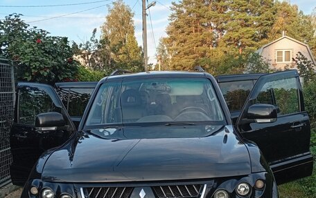 Mitsubishi Pajero III рестайлинг, 2005 год, 1 100 000 рублей, 11 фотография