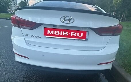 Hyundai Elantra VI рестайлинг, 2017 год, 1 090 000 рублей, 7 фотография