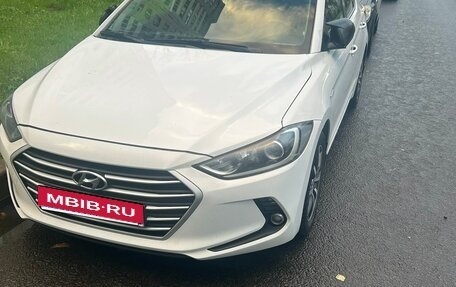 Hyundai Elantra VI рестайлинг, 2017 год, 1 090 000 рублей, 9 фотография