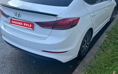 Hyundai Elantra VI рестайлинг, 2017 год, 1 090 000 рублей, 8 фотография