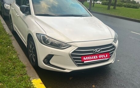 Hyundai Elantra VI рестайлинг, 2017 год, 1 090 000 рублей, 10 фотография