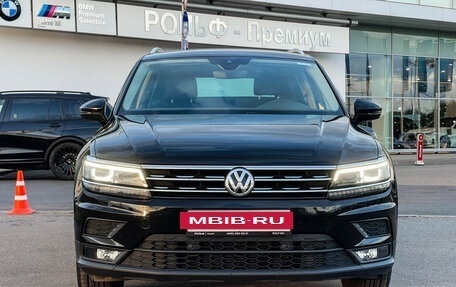 Volkswagen Tiguan II, 2019 год, 2 897 000 рублей, 2 фотография