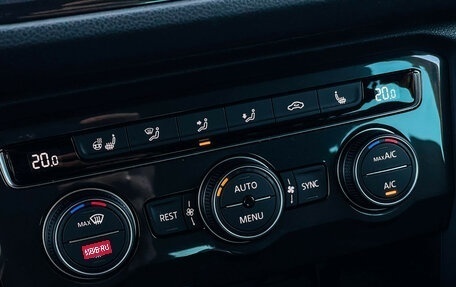Volkswagen Tiguan II, 2019 год, 2 897 000 рублей, 17 фотография