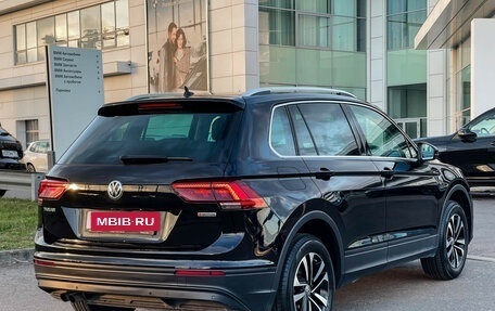 Volkswagen Tiguan II, 2019 год, 2 897 000 рублей, 5 фотография