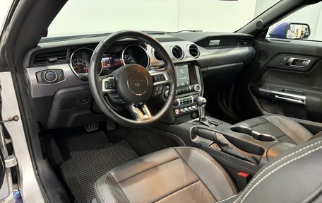 Ford Mustang VI рестайлинг, 2019 год, 2 390 000 рублей, 10 фотография