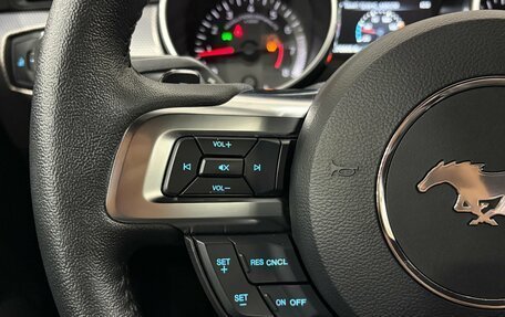 Ford Mustang VI рестайлинг, 2019 год, 2 390 000 рублей, 13 фотография