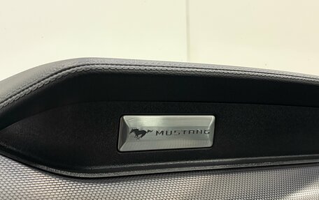 Ford Mustang VI рестайлинг, 2019 год, 2 390 000 рублей, 16 фотография