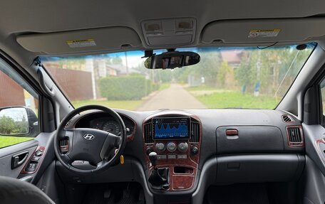 Hyundai H-1 II рестайлинг, 2008 год, 750 000 рублей, 14 фотография