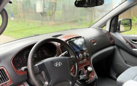 Hyundai H-1 II рестайлинг, 2008 год, 750 000 рублей, 15 фотография