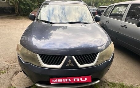Mitsubishi Outlander III рестайлинг 3, 2008 год, 760 000 рублей, 1 фотография