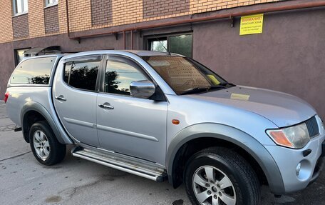 Mitsubishi L200 IV рестайлинг, 2008 год, 970 000 рублей, 2 фотография