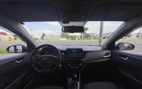 Hyundai Solaris II рестайлинг, 2018 год, 1 540 000 рублей, 8 фотография