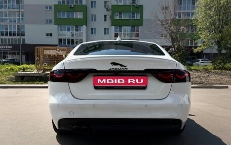 Jaguar XF II, 2016 год, 1 990 000 рублей, 5 фотография