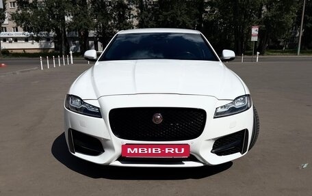 Jaguar XF II, 2016 год, 1 990 000 рублей, 2 фотография
