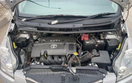 Toyota Ractis I, 2006 год, 549 999 рублей, 6 фотография