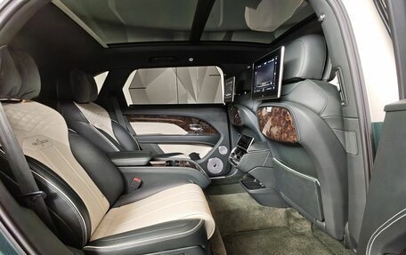 Bentley Bentayga I, 2023 год, 28 000 000 рублей, 16 фотография