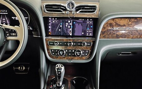Bentley Bentayga I, 2023 год, 28 000 000 рублей, 15 фотография