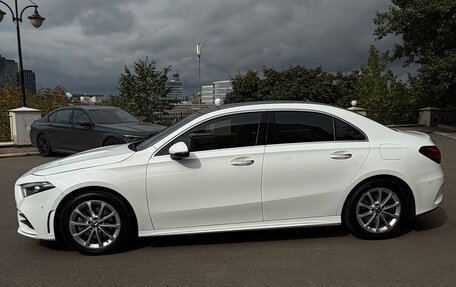 Mercedes-Benz A-Класс, 2021 год, 2 990 000 рублей, 7 фотография