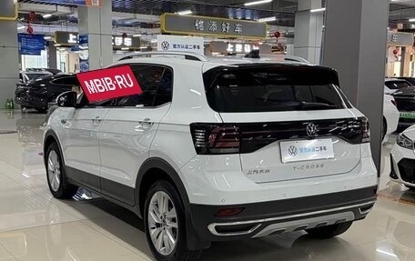 Volkswagen T-Cross I, 2022 год, 1 926 000 рублей, 4 фотография