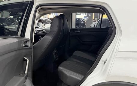 Volkswagen T-Cross I, 2022 год, 1 926 000 рублей, 12 фотография
