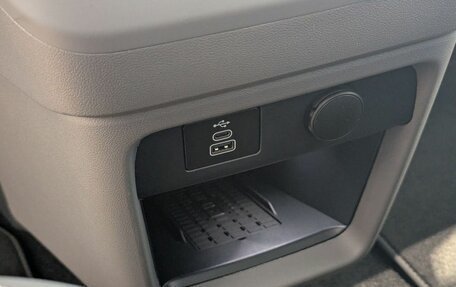 Volkswagen Caravelle, 2025 год, 11 990 000 рублей, 23 фотография