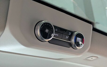 Volkswagen Caravelle, 2025 год, 11 990 000 рублей, 33 фотография