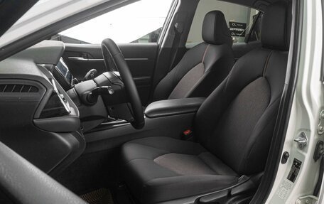Toyota Camry, 2019 год, 2 115 000 рублей, 15 фотография