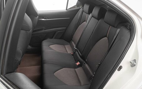 Toyota Camry, 2019 год, 2 115 000 рублей, 14 фотография
