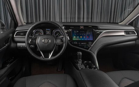 Toyota Camry, 2019 год, 2 115 000 рублей, 11 фотография