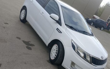 KIA Rio III рестайлинг, 2014 год, 610 000 рублей, 2 фотография