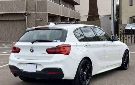 BMW 1 серия, 2019 год, 1 176 000 рублей, 5 фотография