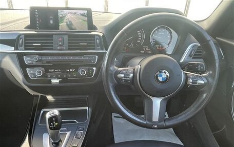 BMW 1 серия, 2019 год, 1 176 000 рублей, 12 фотография