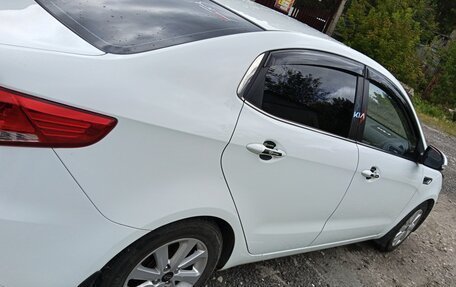 KIA Rio III рестайлинг, 2015 год, 1 050 000 рублей, 3 фотография
